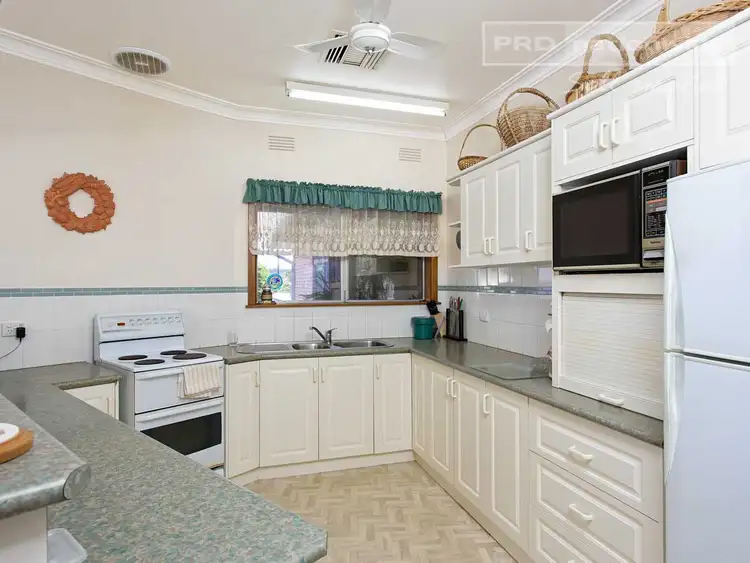 Fifth view of Homely house listing, 11 Dalkeith Avenue, Lake Albert NSW 2650