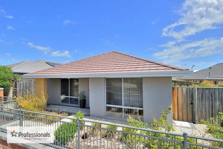17 Lavinia Crescent, Ellenbrook WA 6069