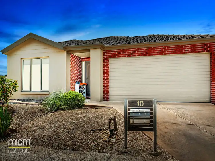 10 Tamborine Avenue, Point Cook VIC 3030