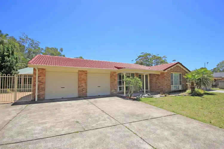 4 Lady Penrhyn Court, Dunbogan NSW 2443