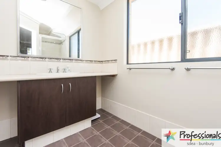 Fourth view of Homely house listing, 8 Jardine Way, Millbridge WA 6232