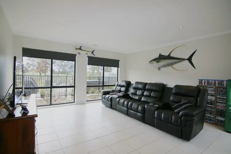 Third view of Homely house listing, 6 Selwyn Court, Eastwood VIC 3875