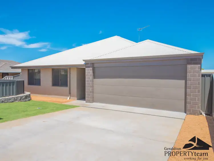 15A Half Moon Drive, Waggrakine WA 6530