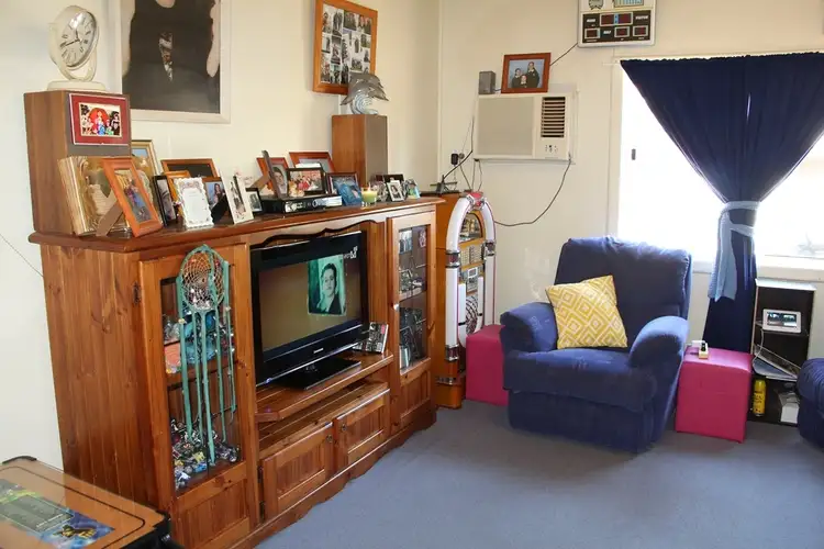 Second view of Homely house listing, 8 Binguie Street, Griffith NSW 2680