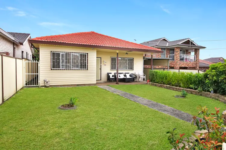 13 Springfield Street, Guildford NSW 2161