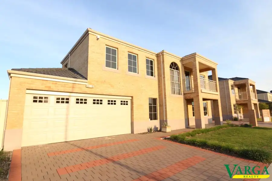 Main view of Homely house listing, 1/6 Batsford Way, Canning Vale WA 6155