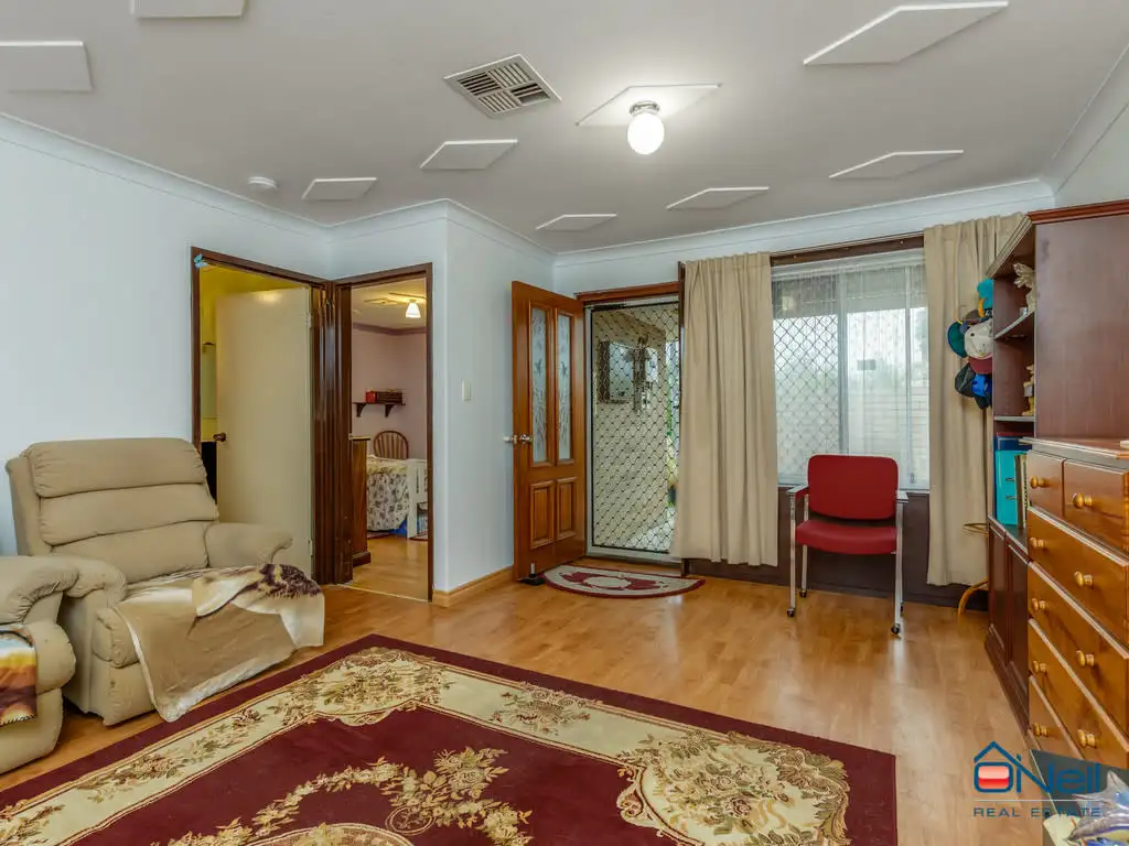 Main view of Homely house listing, 6 Manor Court, Camillo WA 6111