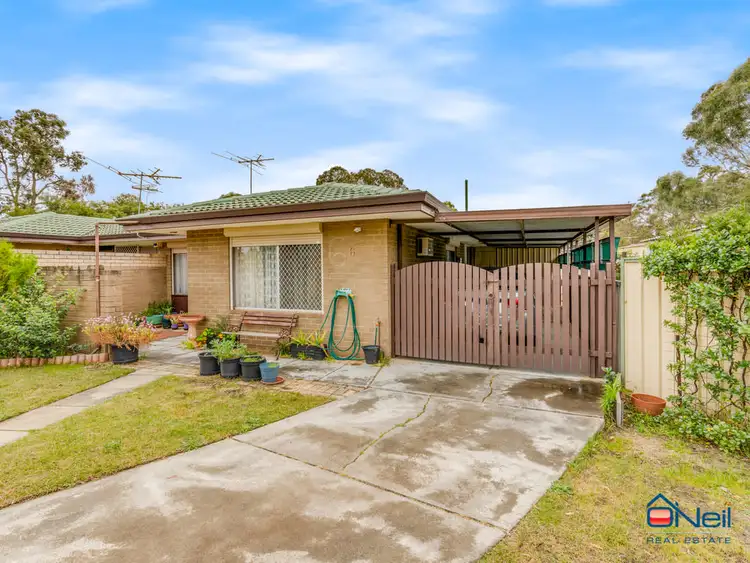 Second view of Homely house listing, 6 Manor Court, Camillo WA 6111