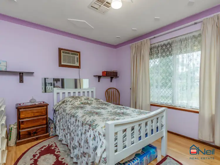 Fourth view of Homely house listing, 6 Manor Court, Camillo WA 6111