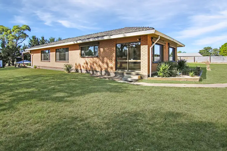 440 Great Alpine Road, Lucknow VIC 3875