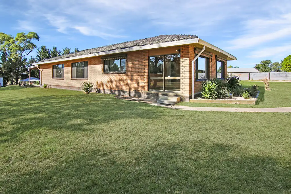 Main view of Homely house listing, 440 Great Alpine Road, Lucknow VIC 3875