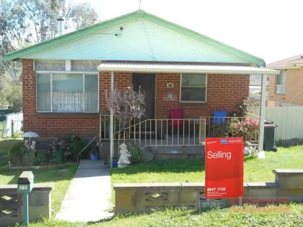 71 Clarke Street, Tumut NSW 2720