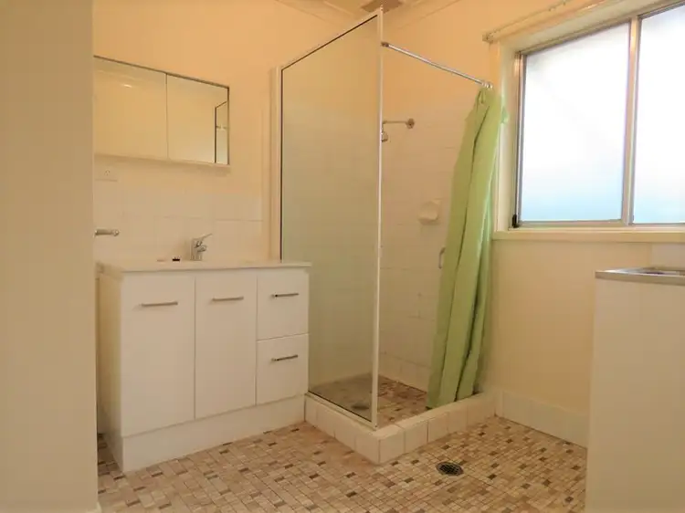 Fifth view of Homely unit listing, 5/450 Kotthoff Street, Lavington NSW 2641