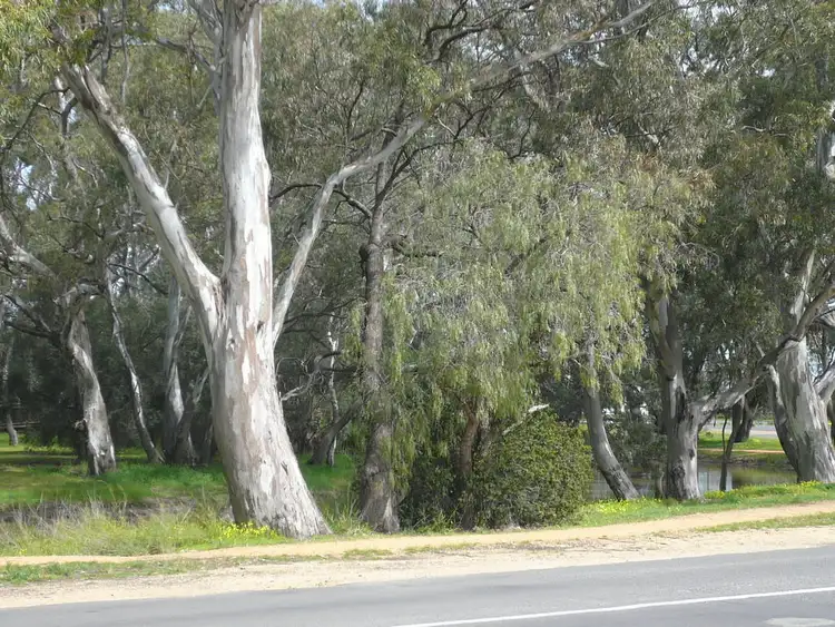 Second view of Homely house listing, 18 Craig Avenue, Warracknabeal VIC 3393