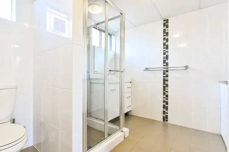 Fifth view of Homely unit listing, 1/4 Ryrie Avenue, Como WA 6152