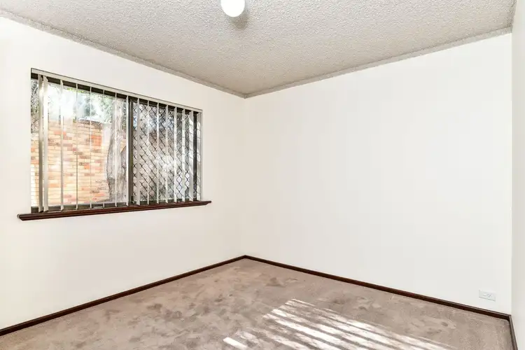 Sixth view of Homely unit listing, 1/4 Ryrie Avenue, Como WA 6152