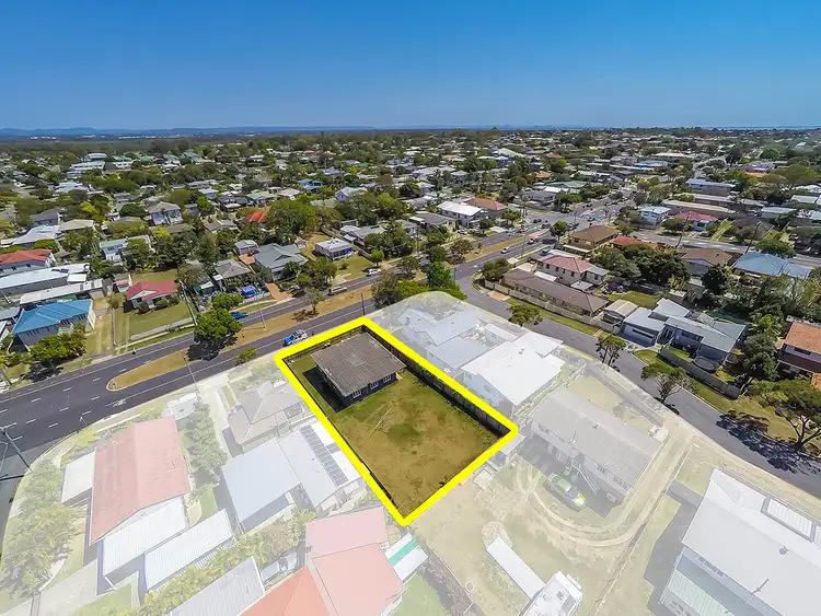 Second view of Homely house listing, 84 Maine Road, Clontarf QLD 4019