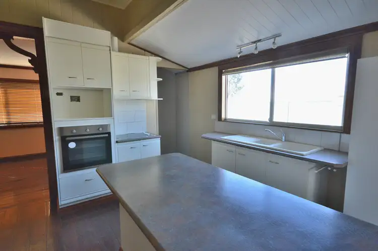 Fifth view of Homely house listing, 10 Hollins Court, Warwick QLD 4370