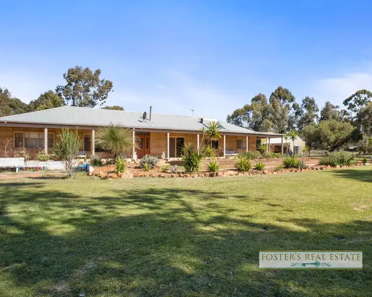 205 Craddon Road, Oakford WA 6121