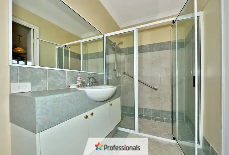 Seventh view of Homely house listing, 2 Rousham Crescent, Erskine WA 6210
