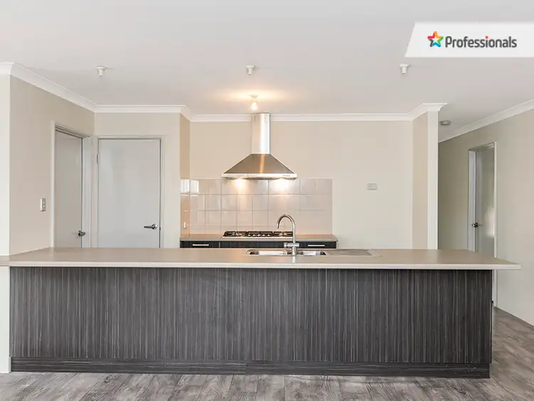 Main view of Homely house listing, 5 Chilcott Gardens, Gosnells WA 6110