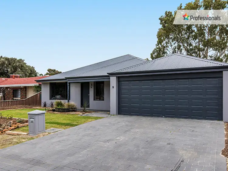 Fifth view of Homely house listing, 5 Chilcott Gardens, Gosnells WA 6110