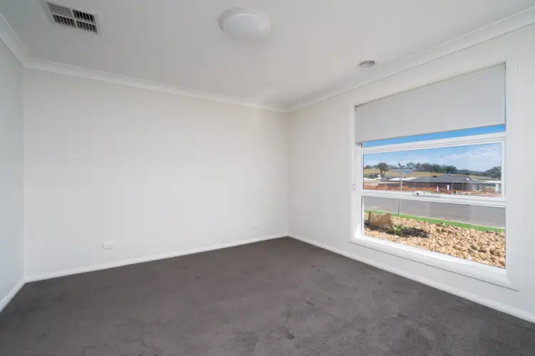 Sixth view of Homely house listing, 8 Thane Court, Lloyd NSW 2650