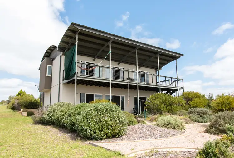 16 Prion Court, Point Boston SA 5607