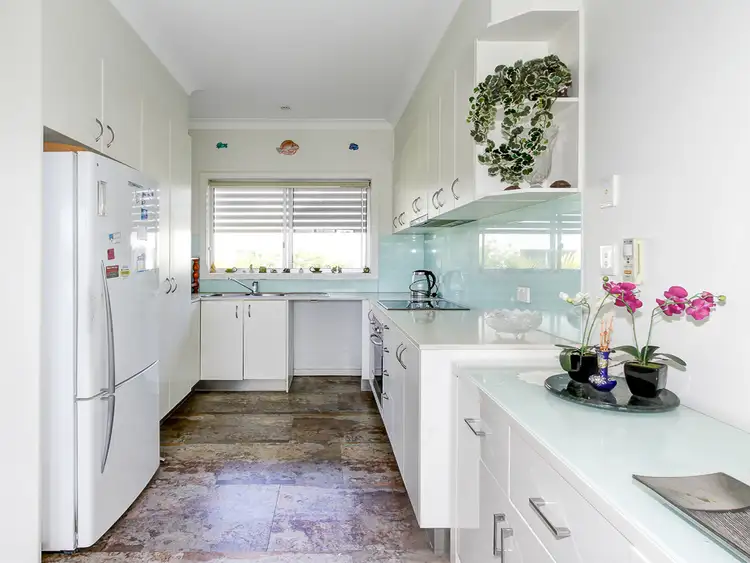 Seventh view of Homely townhouse listing, 3/542 Esplanade, Urangan QLD 4655