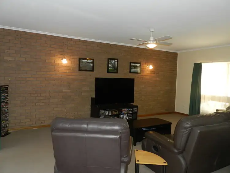 Fifth view of Homely house listing, 2 Digby Court, Berri SA 5343