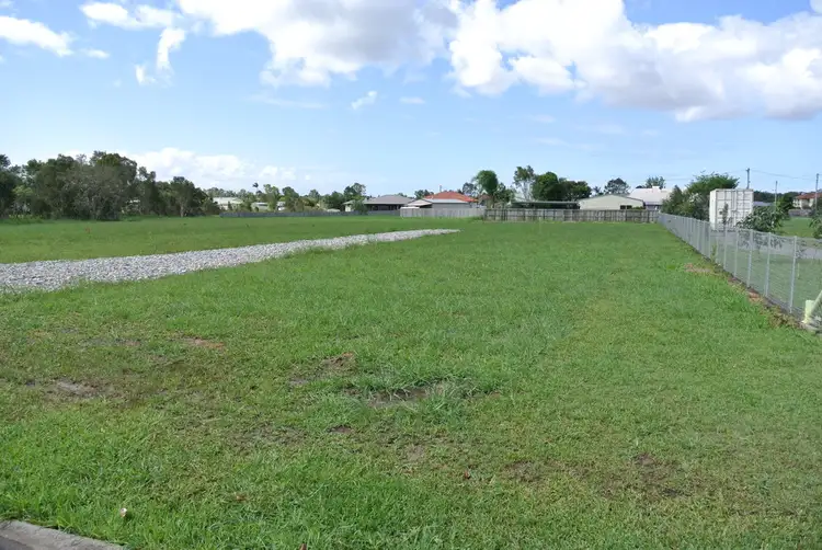 75 Investigator, Cooloola Cove QLD 4580