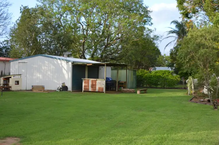 16 Railway St, Forest Hill QLD 4342