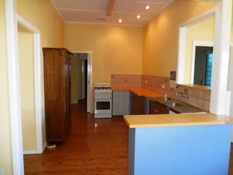 Fifth view of Homely house listing, 1/33 Currawang Avenue, Leeton NSW 2705