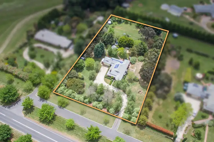 43 Melbourne Road, Gisborne VIC 3437