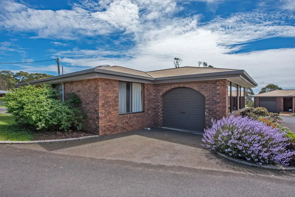 Main view of Homely unit listing, 1/60 Lyons Street, Somerset TAS 7322