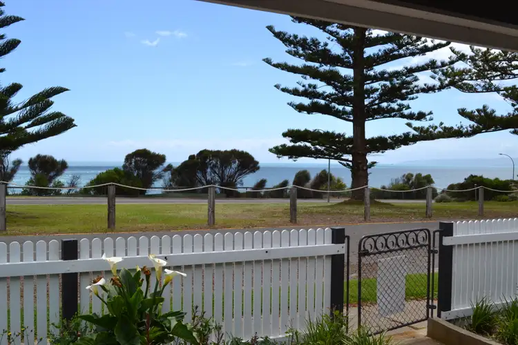 28 NORTH TERRACE, Penneshaw SA 5222