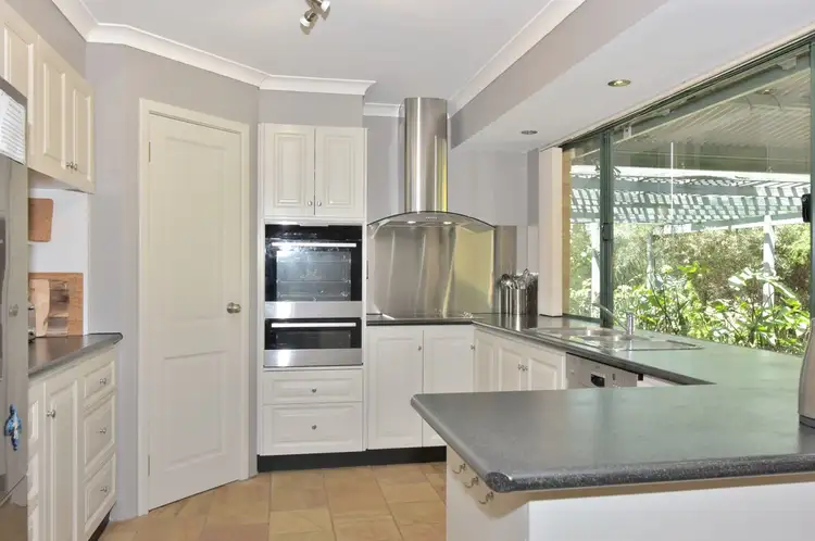 Fourth view of Homely house listing, 400 Forsyth Place, Chidlow WA 6556