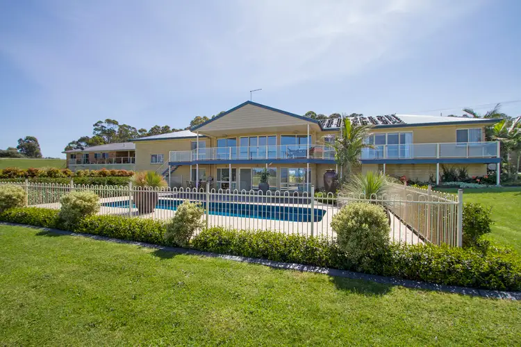 68 Thorpes Lane, Lakes Entrance VIC 3909