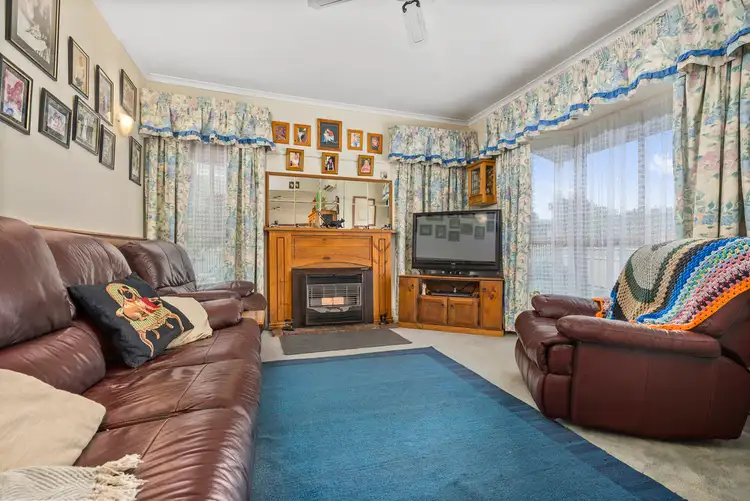 Fourth view of Homely house listing, 11 Elizabeth Avenue, Kyneton VIC 3444