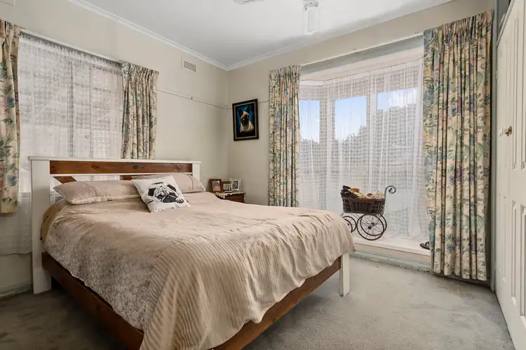 Fifth view of Homely house listing, 11 Elizabeth Avenue, Kyneton VIC 3444