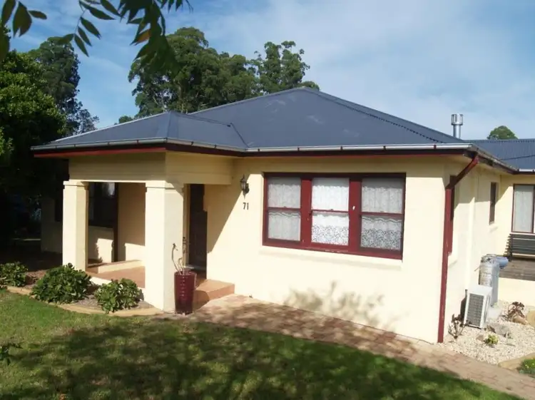 71 Ravenswood St, Bega NSW 2550