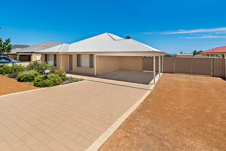 69 Sutcliffe Road, Waggrakine WA 6530