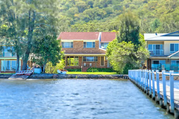 37 Victory Parade, Tascott NSW 2250