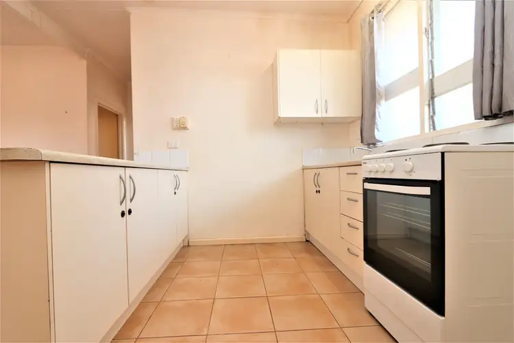 Unit 8/33 Victoria Highway