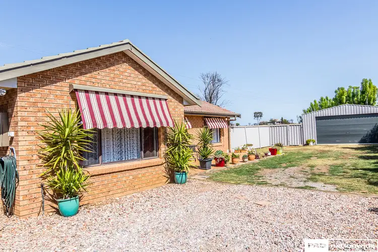 38 Mullumbimby Close, Tamworth NSW 2340