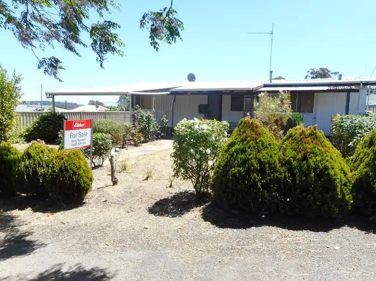 80 Albany Hwy, Kojonup WA 6395