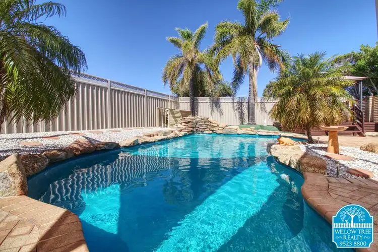 17 Teakdale Close, Safety Bay WA 6169