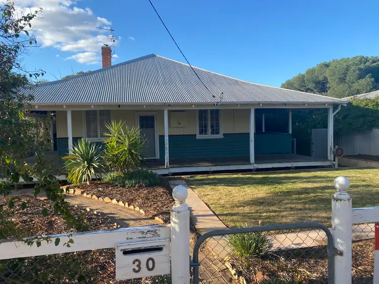 30 Hart Street, Merredin WA 6415