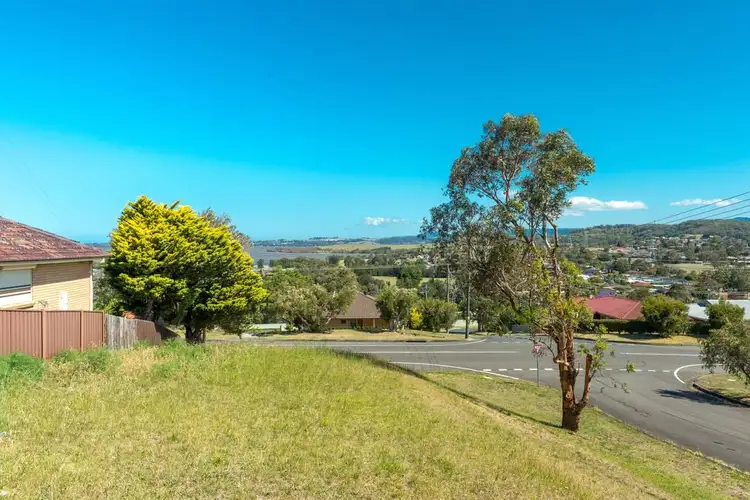 22 Thirroul Road, Kanahooka NSW 2530