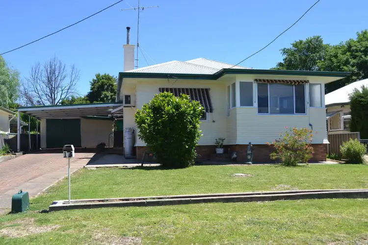 13 Lang Street, Inverell NSW 2360